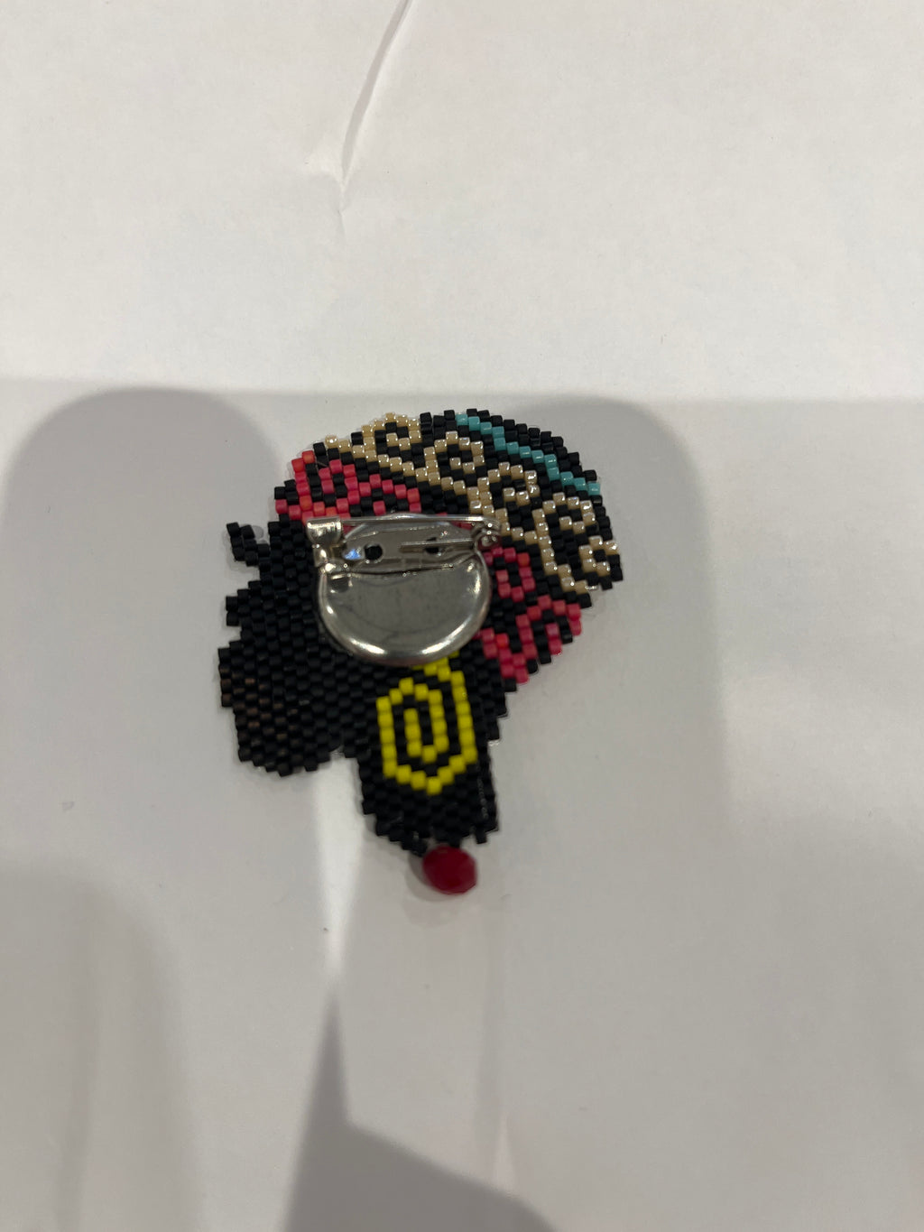 Miyuki Woman Profile Brooch 5 cm – Handmade in Istanbul