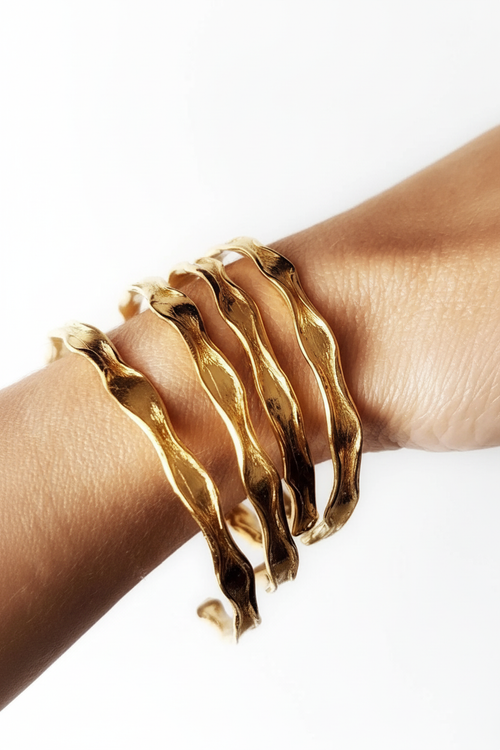 Altın bilezik ürün görseli